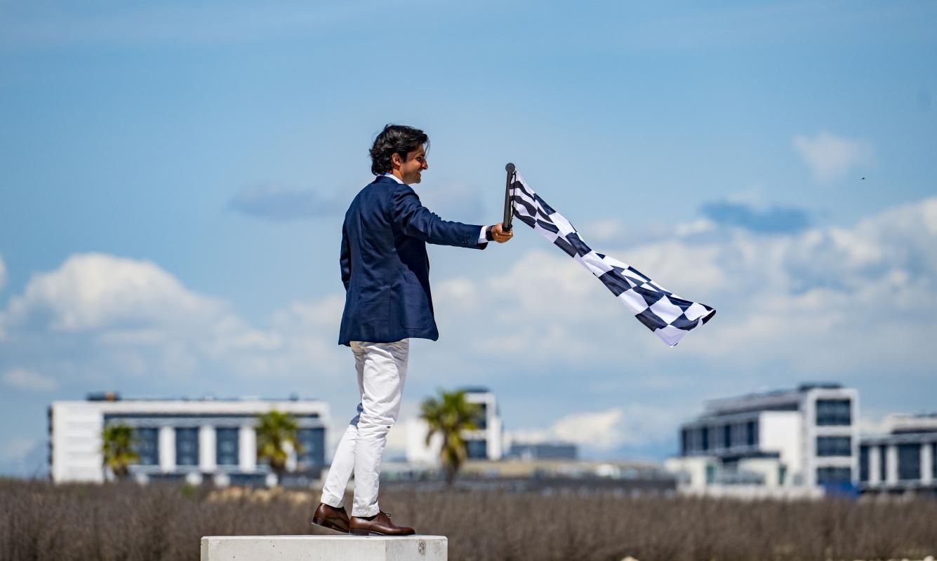 Sainz acalma os ânimos para Madrid.